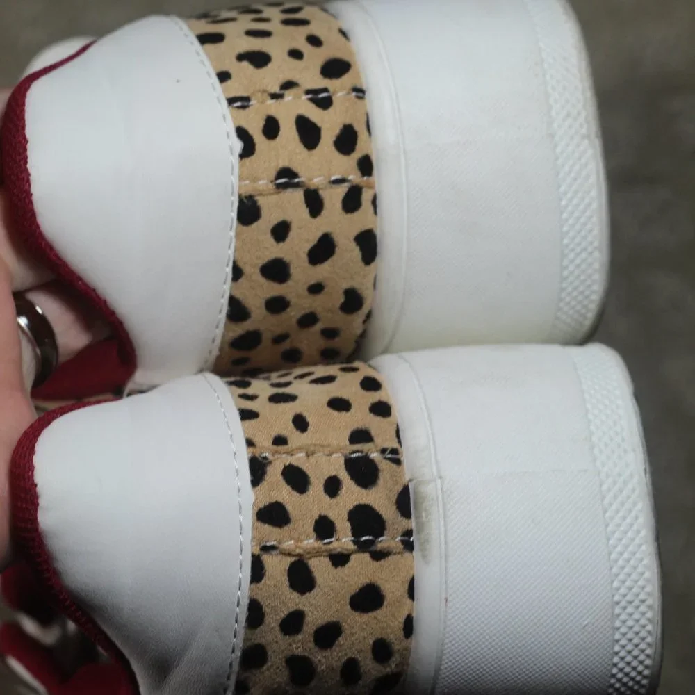 Qupid Size 8.5 White, Maroon and Animal Print Sneakers